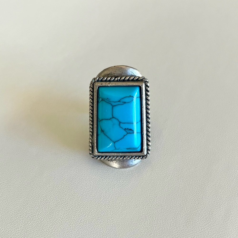 Turquoise stone statement ring - Picture 4 of 6